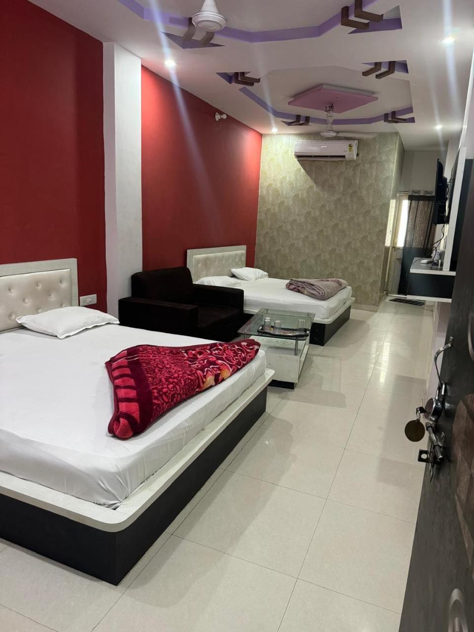 Hotel Aapno Shyam And Restaurant Khātu 外观 照片