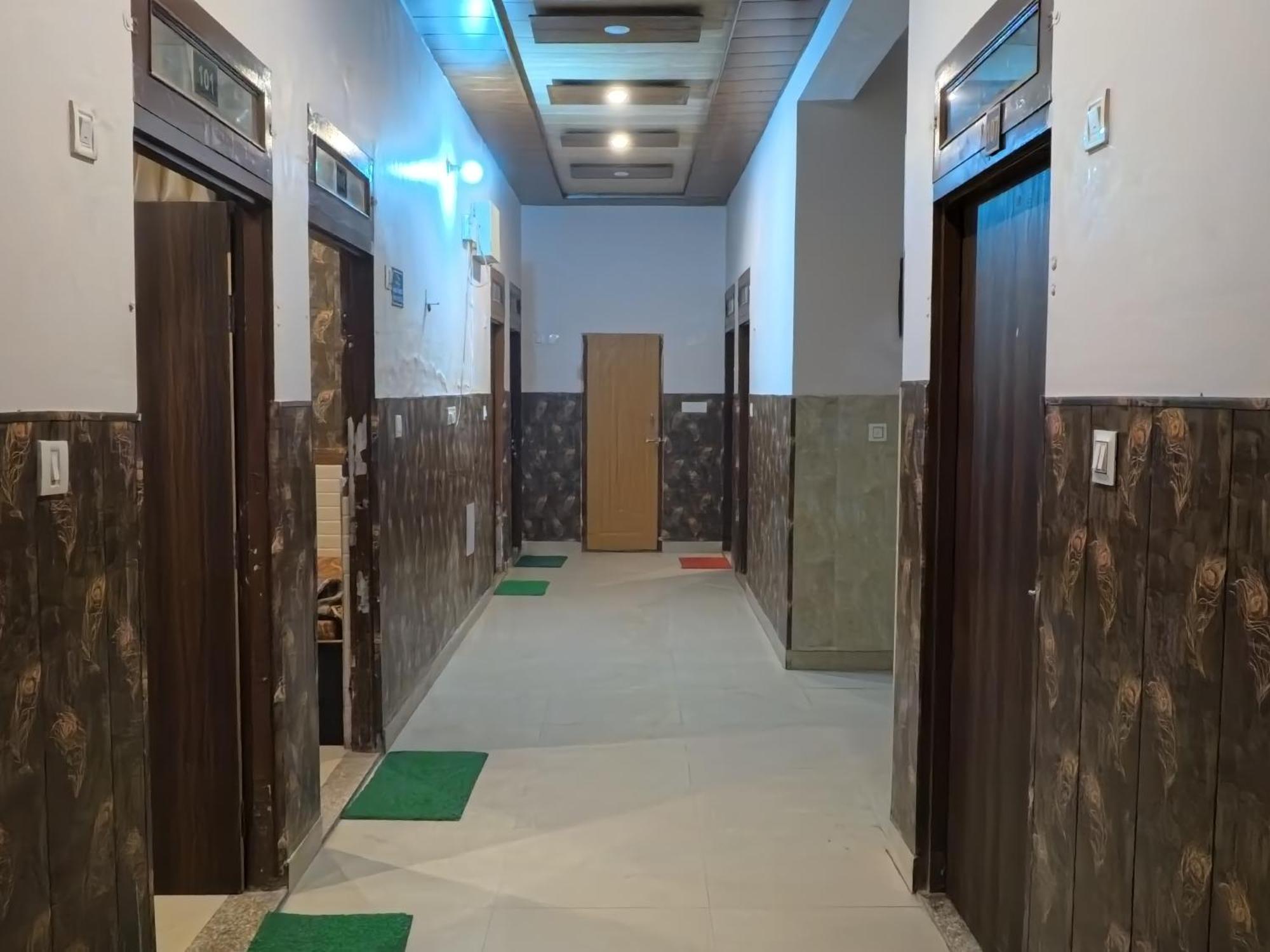 Hotel Aapno Shyam And Restaurant Khātu 外观 照片