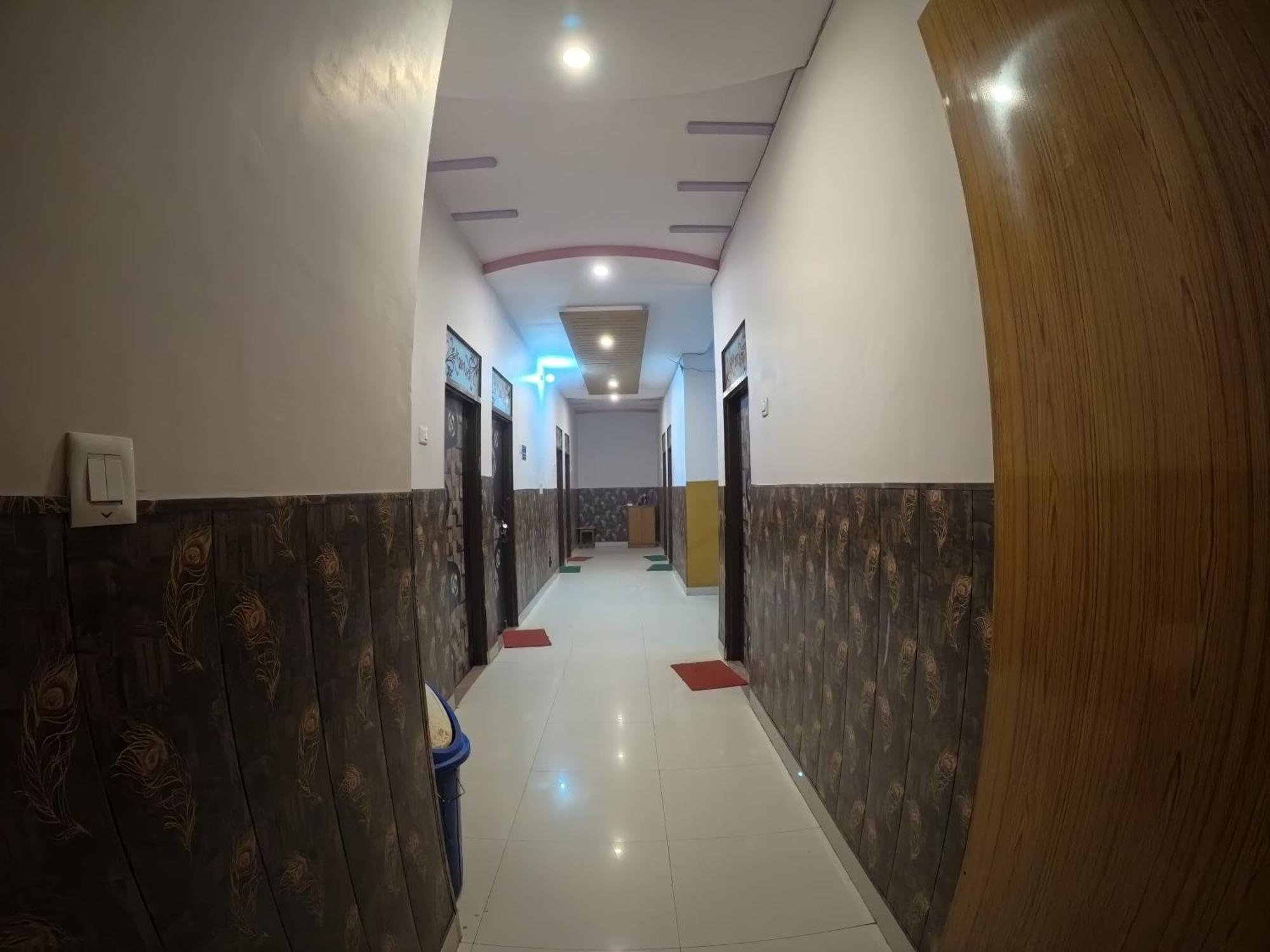Hotel Aapno Shyam And Restaurant Khātu 外观 照片