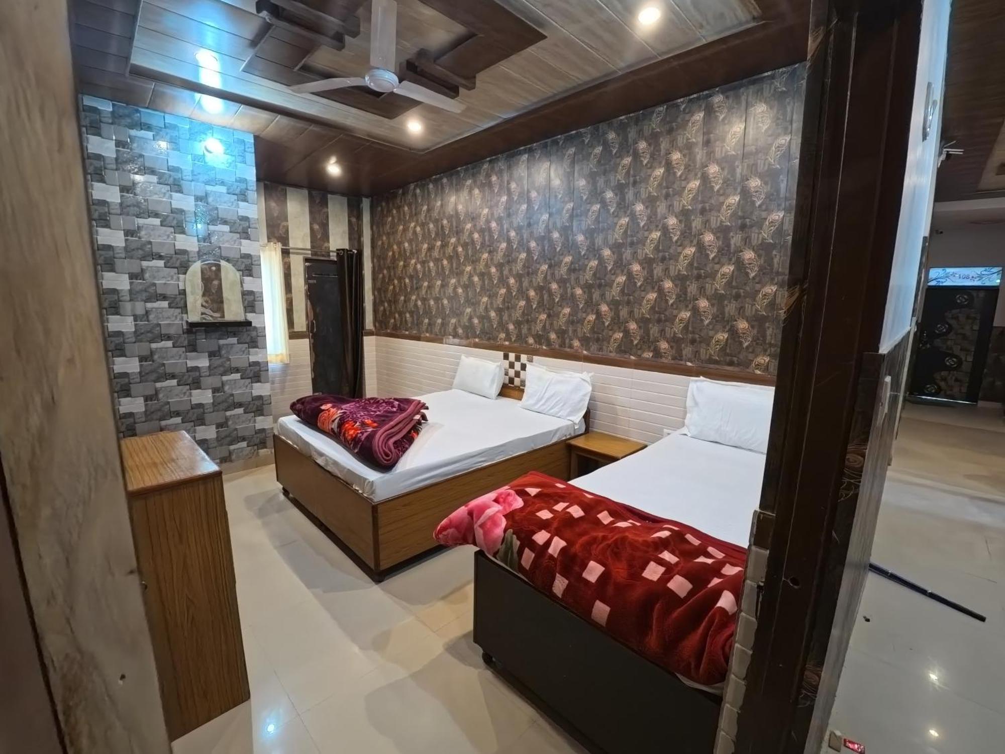 Hotel Aapno Shyam And Restaurant Khātu 外观 照片