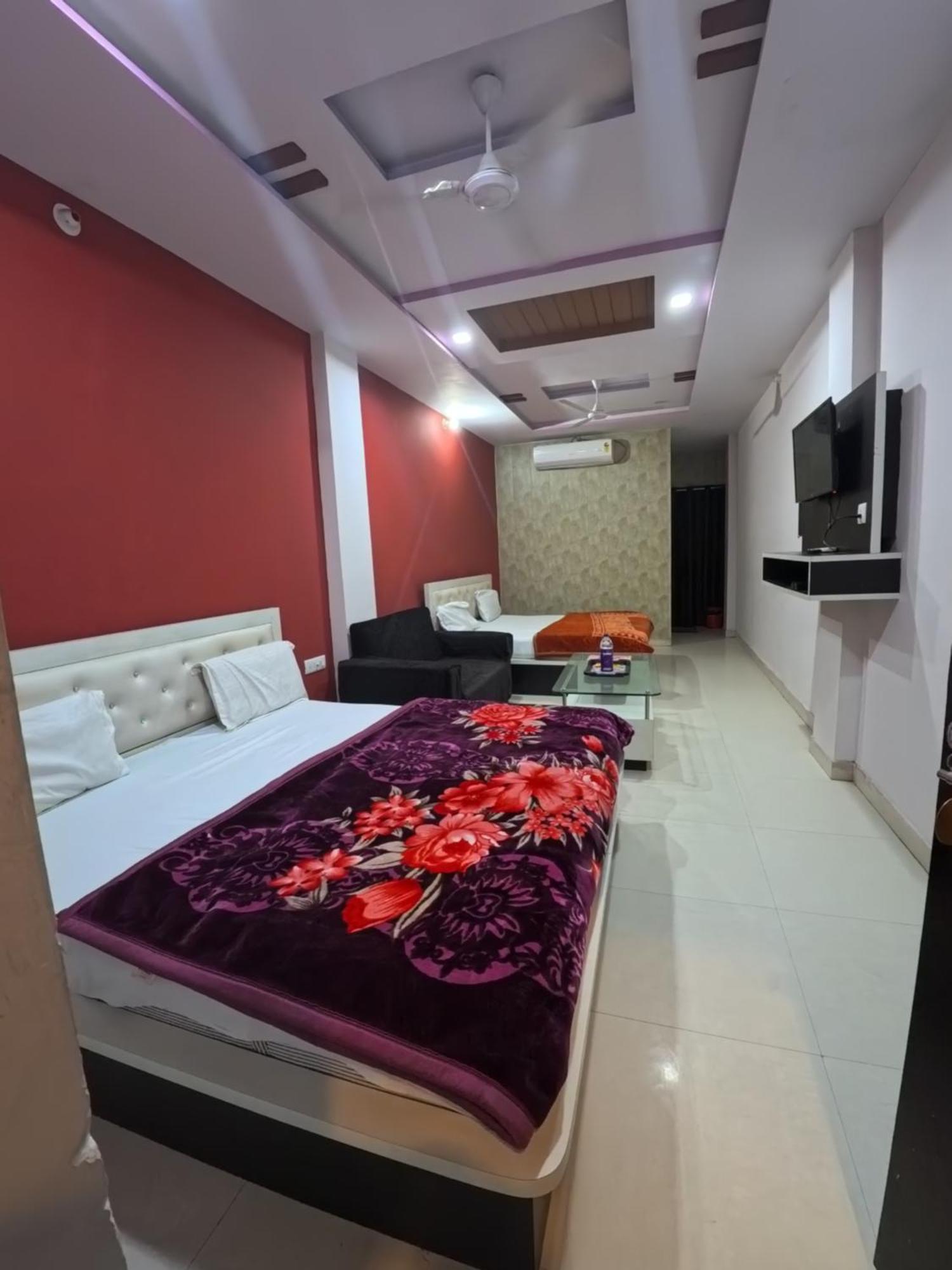 Hotel Aapno Shyam And Restaurant Khātu 外观 照片